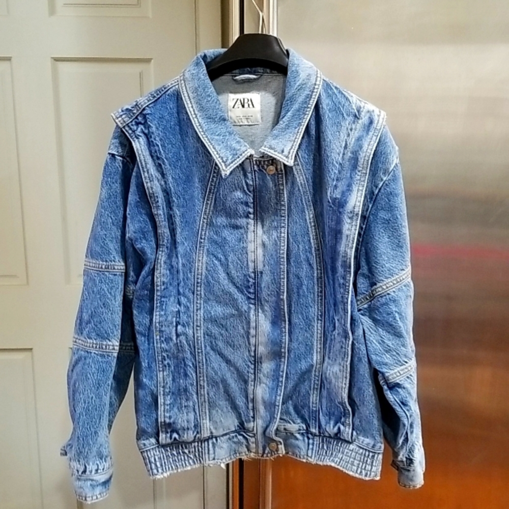 Zara NWOT faded blue denim, women's MED, beautiful
